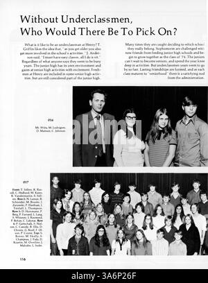 Das Jahrbuch der Patrick Henry High School 1972 beleuchtet das Leben der Schüler, die Lehrkräfte, den Sport, die Vereine und die afroamerikanische Geschichte im Schuljahr 1971-1972. Stockfoto