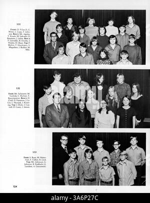 Das Jahrbuch der Patrick Henry High School 1972 dokumentiert das Schuljahr 1971-1972, das sich mit Leichtathletik, Schülerleben, Clubs, Lehrkräften, und afroamerikanische Geschichte. Stockfoto