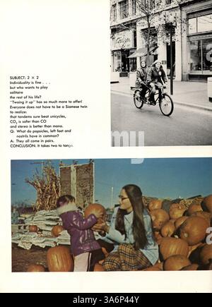Das Echowan Jahrbuch 1973 von der St. Louis Park High School bietet einen detaillierten Bericht über das Schuljahr 1972-1973 und zeigt die Schüler, Lehrer, Leichtathletik, Clubs, und andere wichtige Ereignisse. Stockfoto