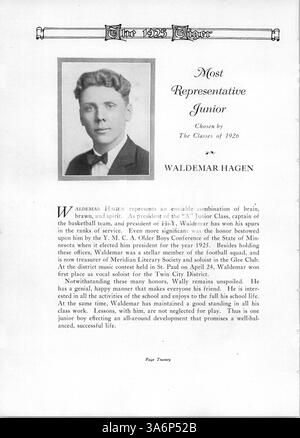 Die Ausgabe 1925 des South High School Jahrbuchs Tiger beschreibt das Schuljahr 1924-1925. Sie hebt die Beteiligung von Schülern, Lehrern, Sportmannschaften, Schulvereinen und afroamerikanischen Schülern an Schulaktivitäten hervor. Stockfoto