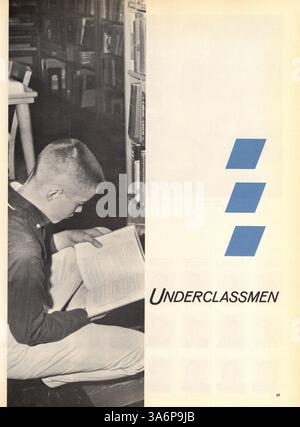 Das Jahresbuch 1964 Antler der Minnehaha Academy beleuchtet das Schülerleben und die Schulaktivitäten des Schuljahres 1963-1964 und dokumentiert Vereine, Leichtathletik, Lehrkräfte und wichtige Veranstaltungen. Stockfoto