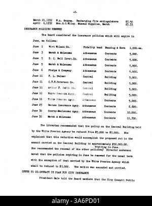 Das Sitzungsprotokoll des Minneapolis Public Library Board von 1932 dokumentiert wichtige Entscheidungen über Bibliotheksbetrieb, finanzielle Angelegenheiten und Engagement der Gemeinde während der Großen Depression. Stockfoto