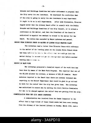 Das Sitzungsprotokoll des Minneapolis Public Library Board für 1932 konzentriert sich auf Budgetanpassungen, Bibliotheksdienste und strategische Initiativen während einer finanziell schwierigen Zeit. Stockfoto