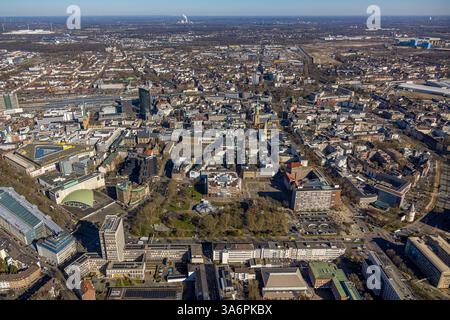 Luftbild, City Ansicht, Stadttheater und Rathaus Stadtverwaltung mit Friedensplatz, Hansaplatz, RWE Tower, Fernsicht, City, Dortmund, Ruhrgebiet, Nordrhein-Westfalen, Deutschland ACHTUNGxMINDESTHONORARx60xEURO *** Luftsicht, Stadttheater und Rathaus Stadtverwaltung mit Friedensplatz, Hansaplatz, RWE Tower, Fernsicht, Stadt, Dortmund, Ruhrgebiet, Nordrhein-Westfalen, Deutschland ACHTUNGxMINDESTHONORARx60xEURO Stockfoto