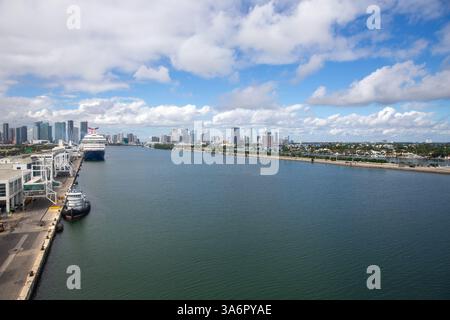 Miami Kreuzfahrthafen im November Stockfoto