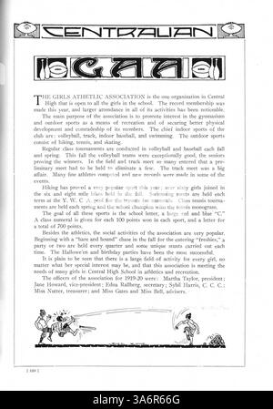 Das Centralian Jahrbuch 1920 zeigt Schüler, Lehrer, Sportmannschaften, Vereine und große Veranstaltungen an der Central High School mit einem Schwerpunkt auf der afroamerikanischen Geschichte im Schuljahr 1919-1920. Stockfoto