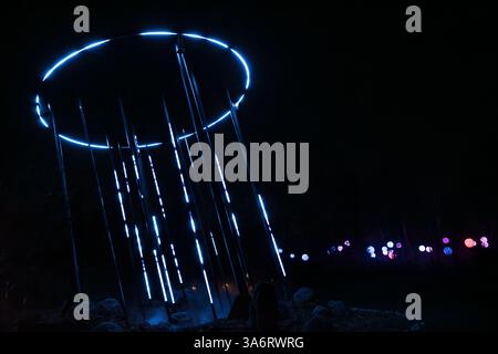 Seattle, USA. Januar 2025. Der atemberaubende Astra Lumina Walk in den Chinesischen Gärten im Westen von Seattle. Stockfoto