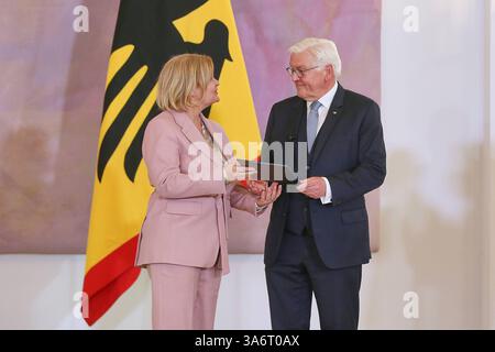 Berlin, Deutschland, 25.03.2025: Schloss Bellevue: Entlassung der Bundesregierung durch den Bundespräsidenten: Bundesministerin des Innern und für Heimat Nancy Faeser SPD und Frank-Walter Steinmeier *** Berlin, 25 03 2025 Schloss Bellevue Entlassung der Bundesregierung durch den Bundespräsidenten Bundesministerin des Innern und für Inneres Nancy Faeser SPD und Frank Walter Steinmeier Copyright: XdtsxNachrichtenagenturx dts 63028 Stockfoto