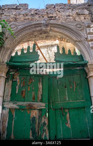 Altstadt von Jelsa auf der adriatischen Insel Hvar in der Grafschaft Split-Dalmatien in Kroatien am 24. August 2024 Stockfoto