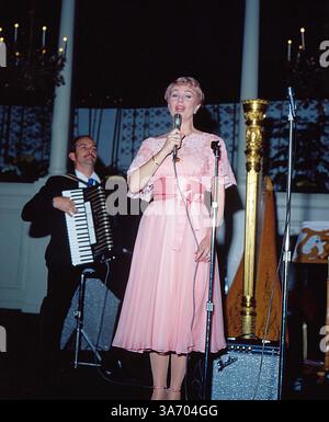 12. Juli 2006 - SHIRLEY JONES 1977.G5291A. NATE CUTLER-(Kredit-Bild: © Globe Photos/ZUMAPRESS.com) Stockfoto