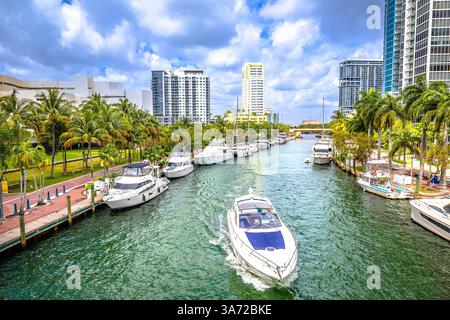 Fort Lauderdale, Florida. Yachting am malerischen Ufer des New River in Fort Lauderdale. USA Stockfoto