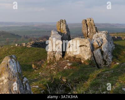 Five Wells ist ein neolithisches Kammergrab im Peak District in Cheshire Stockfoto