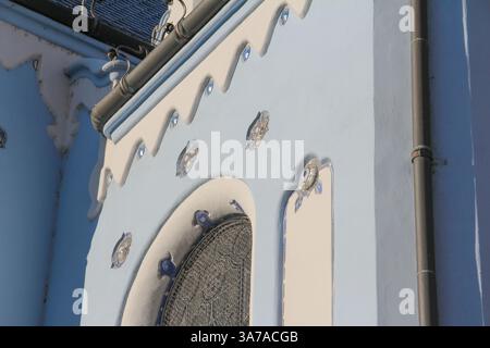 Bratislava, Slowakei - 12.26.2024: Die Blaue Kirche - Kirche St. Elisabeth. Farský kostol sv. Alžbety (Modrý kostolík) Stockfoto
