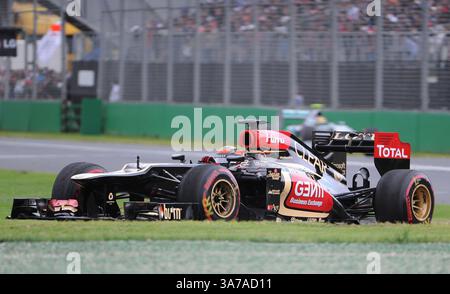 17. März 2013 – Melbourne, Victoria, Australien – Kimi RÃ¤ikkÃ¶nen (FIN) vom Lotus F1-Team fuhr am vierten Tag des Formel-1-Grand Prix 2013 in Melbourne, Australien mit dem Renault RS27-2013. (Kreditbild: © Theo Karanikos/ZUMAPRESS.com) Stockfoto