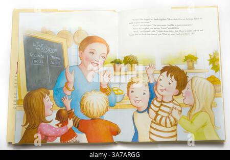 15. April 2013 – Chicago, IL, USA – eine Inside-Verbreitung des Buches „Nonnas Geburtstagsüberraschung“. (Bild: © Alex Garcia/MCT/ZUMAPRESS.com) Stockfoto