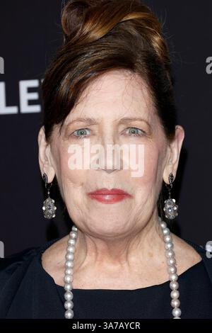 März 2025, Los Angeles, CA, USA: LOS ANGELES - 26. März: Ann Dowd beim PaleyFEST 2025 - A Handmaid's Tale at the Dolby Theater am 26. März 2025 in Los Angeles, CA (Credit Image: © Kay Blake/ZUMA Press Wire) NUR ZUR REDAKTIONELLEN VERWENDUNG! Nicht für kommerzielle ZWECKE! Stockfoto