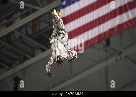 5. Januar 2013: San Antonio, Texas, Vereinigte Staaten von Amerika - 5. Januar 2013: US Army in Aktion während des All-American Bowl East vs West Teams, Alamodome San Antonio TX. (Bild: © Mario Cantu/Cal Sport Media/ZUMAPRESS.com) Stockfoto