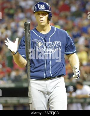 9. April 2013 - Arlington, TX, USA - Shelley Duncan der Tampa Bay Rays reagiert auf einen Streik gegen die Texas Rangers Starthörer Nick Tepesch während des siebten Inning im Rangers Ballpark in Arlington am Dienstag, den 9. April 2013, in Arlington, Texas. Die Rangers haben mit 6:1 gewonnen. (Kreditbild: © Max Faulkner/MCT/ZUMAPRESS.com) Stockfoto