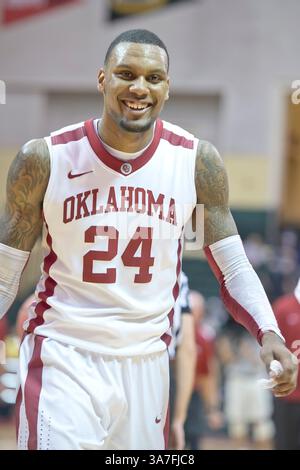 22. November 2012: Romero Osby (24) im Old Spice Classic zwischen den UTEP Miners und den Oklahoma Sooners. Oklahoma besiegte UTEP 68-61 bei der ESPN Wide World of Sports in Lake Buena Vista, FL. (Bild: © Romeo Guzman/Cal Sport Media/ZUMAPRESS.com) Stockfoto