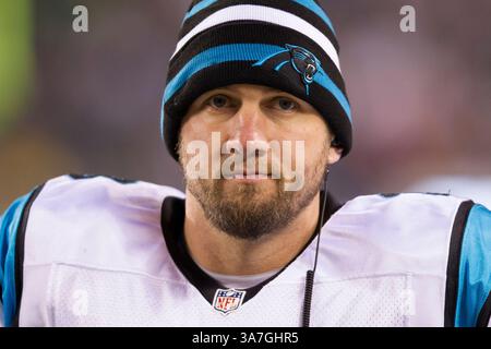 26. November 2012: Carolina Panthers Quarterback Derek Anderson (3) sieht beim Spiel der Carolina Panthers und Philadelphia Eagles im Lincoln Financial Field in Philadelphia, Pennsylvania, an. The Carolina Panthers Beat the Philadelphia Eagles, 30-22.(Bild: © Chris Szagola/Cal Sport Media/ZUMAPRESS.com) Stockfoto