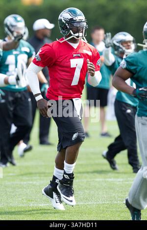 13. Mai 2013: Philadelphia Eagles Quarterback Michael Vick (7) im Rahmen der Philadelphia Eagles OTA im NovaCare Complex in Philadelphia, Pennsylvania. (Bild: © Chris Szagola/Cal Sport Media/ZUMAPRESS.com) Stockfoto