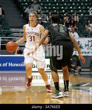 16. November 2012: Honolulu, HI, Vereinigte Staaten von Amerika - 16. November 2012: Toni Kokenis #31 beim Jack in the Box Rainbow Wahine Classic gegen die Baylor Bears im Stan Sheriff Center in Honolulu, HI. (Bild: © Michael Sullivan/Cal Sport Media/ZUMAPRESS.com) Stockfoto