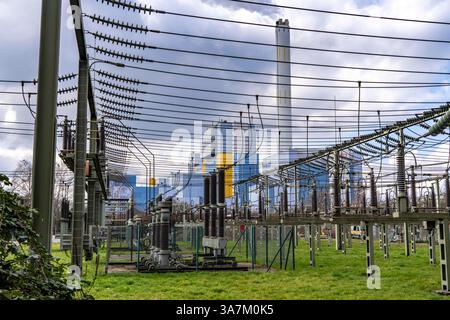 Die Abfallverbrennungsanlage für den Niederrhein, GMVA, in Oberhausen, erzeugt Strom und Fernwärme, Umspannwerk Nordrhein-West Stockfoto