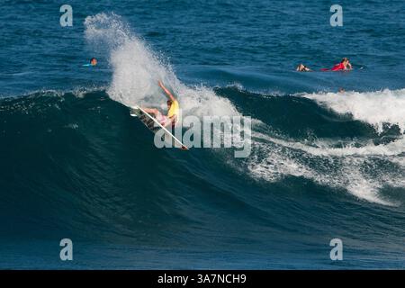 3. Dezember 2012 - Sunset Beach, Hawaii, USA - JAMIE O'BRIEN von der North Shore, Oahu, Hawaii, stieg in Runde 4 des VANS World Cup of Surfing am Sunset Beach ein. (Kreditbild: © Kelly Cestari/ASP-Covered Images/ZUMAPRESS.com) Stockfoto