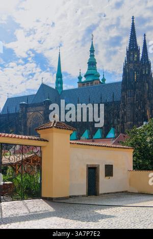 Rotunde St. Veit in Prag. Gotische Architektur des Veitsdoms Stockfoto