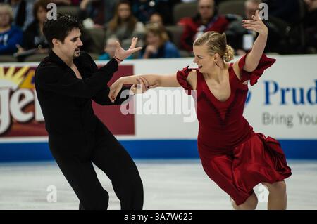 26. Januar 2013 - Omaha, Nebraska, U.. S - Madison Hubbell und Zachary Donohue belegten den vierten Platz im Senior Dance Event. Die US-Eiskunstlauf-Meisterschaften 2013 werden im CenturyLink Center in Omaha, Nebraska, ausgetragen. (Bild: © Steven Branscombe/ZUMApress.com) Stockfoto