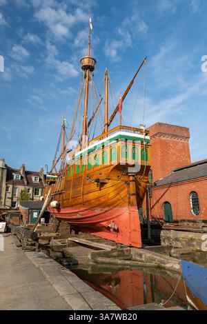 Die Matthew-Replik wird im Bristol-Hafen in Großbritannien gewartet Stockfoto