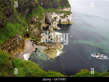19. August 2011 – Causeway Coast, Nordirland, Großbritannien – entlang der Causeway Coastal Route, einer 120 km langen Straße, die von Belfast nach Londonderry (Derry) führt. (Bild: © Deirdre Hamill/ZUMAPRESS.com) Stockfoto