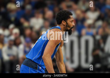 Orlando, Florida, USA, 27. März 2025, Dallas Mavericks Wache Spencer Dinwiddie #26 im Kia Center. (Foto: Marty Jean-Louis/Alamy Live News Stockfoto