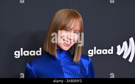 Beverly Hills, USA. März 2025. Hannah Einbinder kam am 27. März 2025 zu den 36. Jährlichen GLAAD Media Awards im Beverly Hilton Hotel in Beverly Hills, CA. © Starbuck/AFF-USA.com Credit: AFF/Alamy Live News Stockfoto