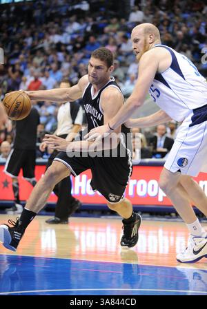 März 2013: Brooklyn Nets Center Brook Lopez #11 während eines NBA-Spiels zwischen den Brooklyn Nets und den Dallas Mavericks im American Airlines Center in Dallas besiegte TX Brooklyn Dallas 113–96 (Credit Image: © Albert Pena/Cal Sport Media/ZUMAPRESS.com) Stockfoto