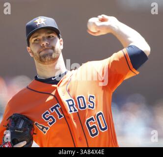 15. Mai 2013 - Detroit, MI, USA - die Dallas Keuchel der Houston Astros spielen am Mittwoch, den 15. Mai 2013, im Comerica Park in Detroit, Michigan im ersten Inning gegen die Detroit Tigers. Houston gewann mit 7:5. (Bild: © Julian H. Gonzalez/MCT/ZUMAPRESS.com) Stockfoto