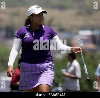 20. April 2013 – Kapolei, HI, USA – 20. April 2013: Lizette Salas während der letzten Runde der Lotte Championship 2013 präsentiert von J Golf im Ko Olina Golf Club. (Bild: © Michael Sullivan/Cal Sport Media/ZUMAPRESS.com) Stockfoto