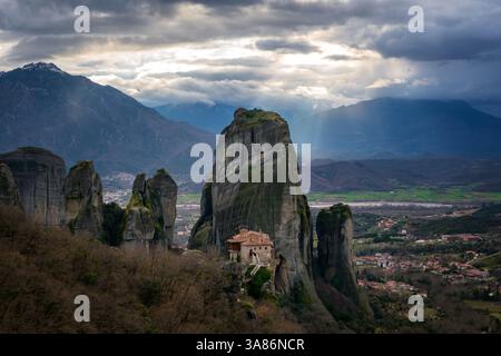 Meteora, altes heiliges Kloster von Rousanos Saint Barbara, UNESCO, Kalabaka, Griechenland Stockfoto