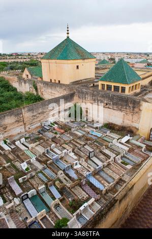 Friedhof neben dem Moulay Ismail Mausoleum, Meknes, Marokko Stockfoto