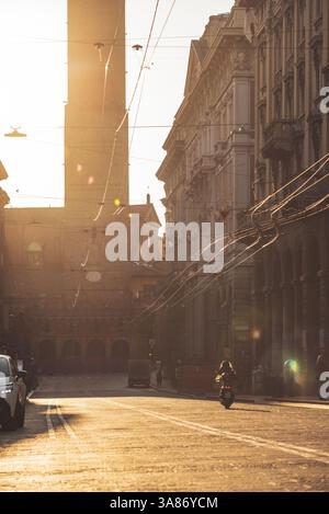 Blick auf die Bologna Straße am Morgen Stockfoto