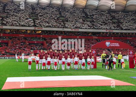 Das polnische Team wird während der Europameisterschaft für das Spiel der FIFA-Weltmeisterschaft 2026 zwischen Polen und Malta im PGE Narodowy-Stadion ausgetragen. Stockfoto