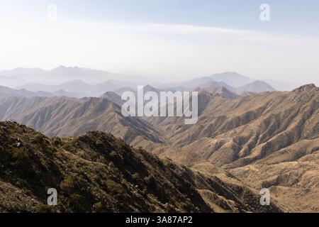 Landschaft mit Bergen im Gebiet von Abha in Saudi-Arabien Stockfoto