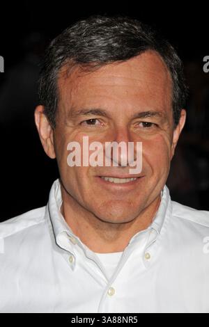 Oktober 2008 – Los Angeles, CA, USA – 16. Oktober 2008 – Los Angeles, Kalifornien – Robert A. Iger, Präsident/CEO von Disney. „High School Musical 3: Senior Year“ in Los Angeles Premiere im USC Galen Center. Foto: Byron Purvis/AdMedia Stockfoto
