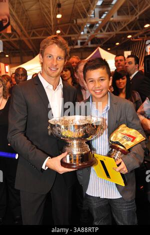 Alexander Albon ist ein thailändischer und britischer Rennfahrer, der 2025 unter thailändischer Flagge in der Formel 1 für Williams-Rennen antritt. Stockfoto