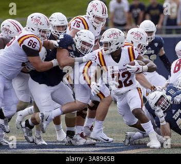 15. September 2017 - Akron, OH, USA - Iowa State Running Back David Montgomery (32) bricht am Samstag, 16. September 2017, im InfoCision Stadium in Akron, Ohio, für einen langen Lauf frei. Iowa State gewann 41:14. (Kreditbild: © Karen Schiely/TNS via ZUMA Wire) Stockfoto