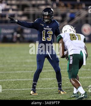 30. September 2017: FIU Panthers Cornerback Isaiah Brown (13) in Aktion während des NCAA Football Spiels zwischen den Charlotte 49ers und den FIU Panthers im Riccardo Silva Stadium in Miami, Florida. Die FIU Panthers gewannen mit 30:29. Mario Houben/CSM(Kreditbild: &Copy; Mario Houben/CSM via ZUMA Wire) Stockfoto