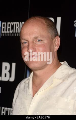 Oktober 2017 – Los Angeles, CA, USA – LOS ANGELES – 24. OCT: Woody Harrelson bei der „LBJ“-Weltpremiere im ArcLight Theater am 24. Oktober 2017 in Los Angeles, CA (Credit Image: © Kathy Hutchins Via ZUMA Wire) Stockfoto