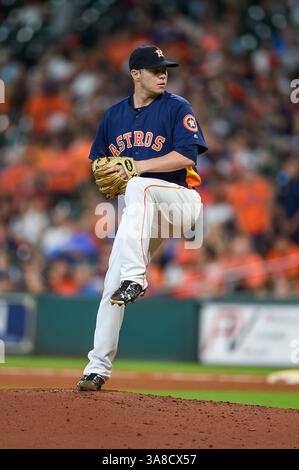 20. August 2017: Der Houston Astros Starting Pitcher Brad Peacock (41) endet während eines Major League Baseball Spiels zwischen den Oakland Athletics und den Houston Astros im Minute Maid Park in Houston, Texas. Chris Brown/CSM(Kreditbild: &Copy; Chris Brown/CSM via ZUMA Wire) Stockfoto