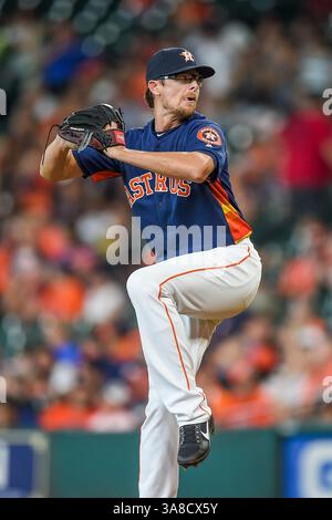 20. August 2017: Houston Astros Relief Pitcher Tyler Clippard (19) in Aktion während eines Major League Baseballspiels zwischen den Oakland Athletics und den Houston Astros im Minute Maid Park in Houston, Texas. Chris Brown/CSM(Kreditbild: &Copy; Chris Brown/CSM via ZUMA Wire) Stockfoto
