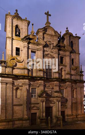 PORTO, PORTUGAL - 27. FEBRUAR 2025: Kloster DOS Grilos in der Altstadt von Porto Stockfoto